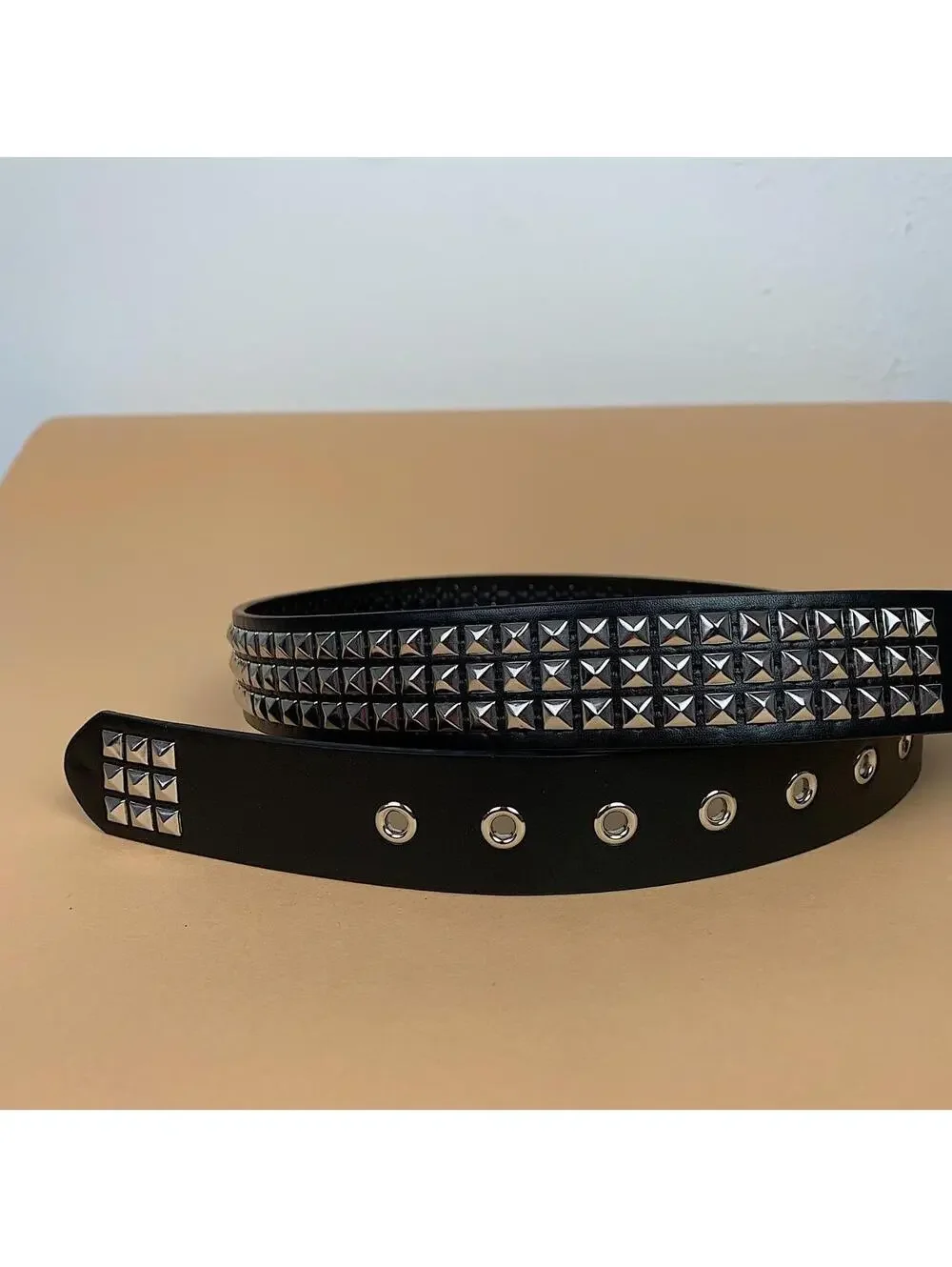Vintage y2k 2000s Punk Style Diamond Studded black essential belt. Fits a 30-36